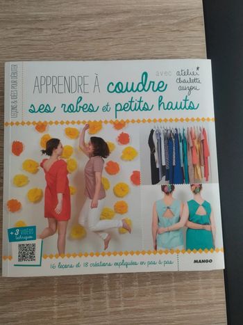 Livre de couture "apprendre à coudre ses robes été petits hauts"