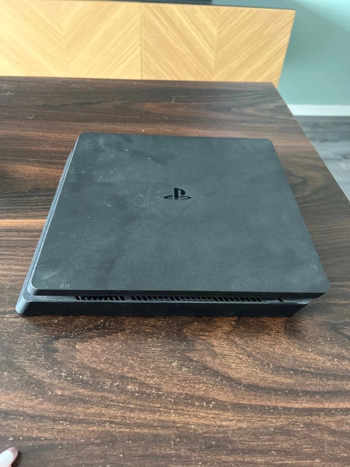 PlayStation 4 - photo numéro 2