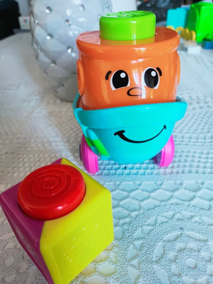 Bateau roulant Fisher Price - photo numéro 4