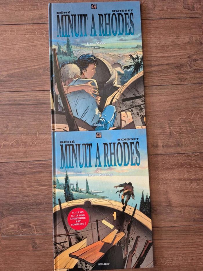 Lot de 2 bandes dessinées Minuit à Rhodes