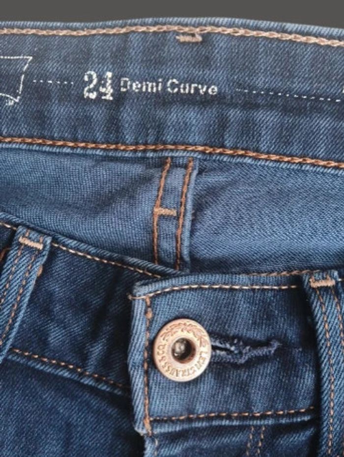 Jean Levi's demi curve Moderne Rise skinny taille W24 - photo numéro 6