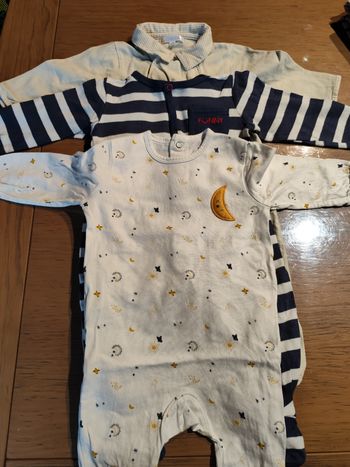 Lot de 3 pyjamas taille 9 mois