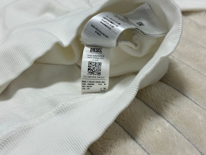 Sweat blanc - photo numéro 3