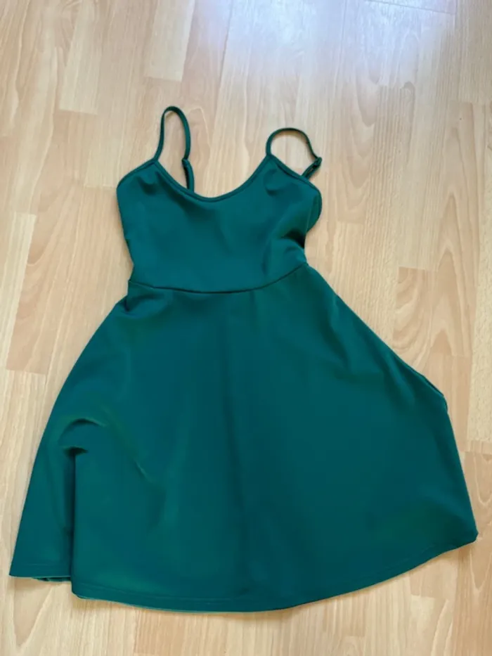 Robe verte Shein taille XS - photo numéro 4