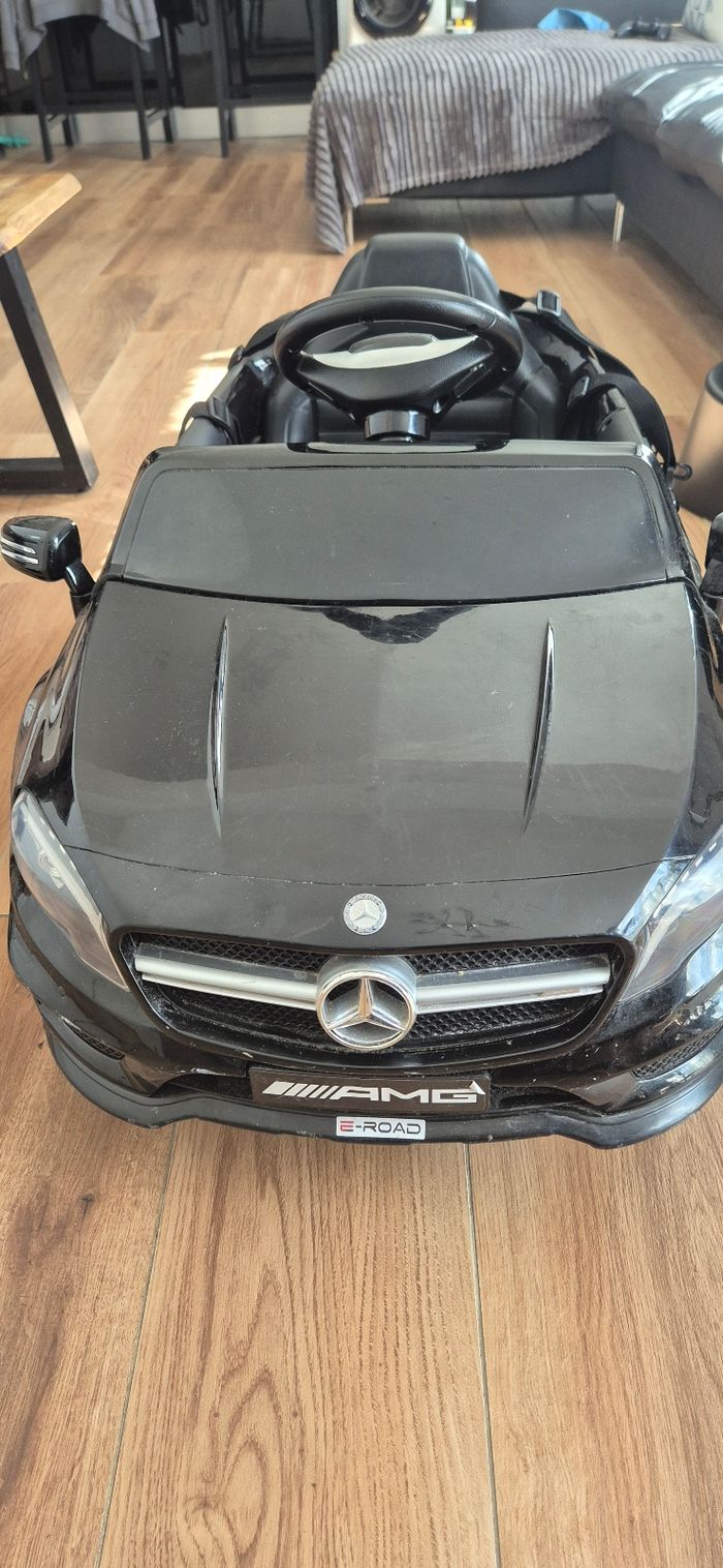Voiture électrique Mercedes GLA