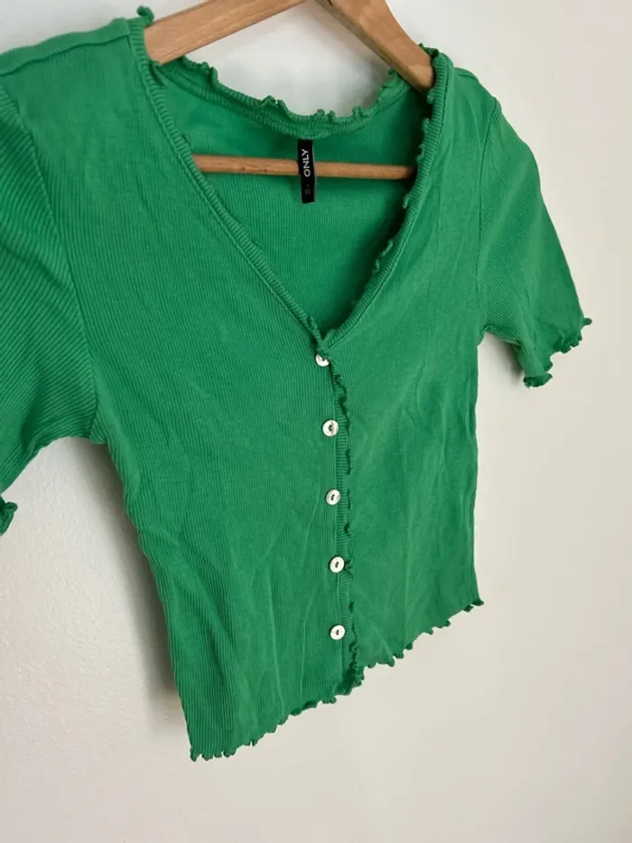 Tee-shirts vert - photo numéro 2