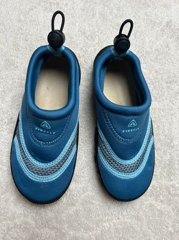 Chaussures de jeux d’eau bleues 27 Firefly inter sport 