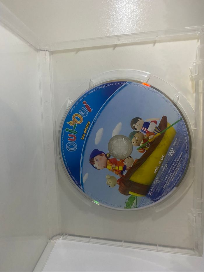DVD Oui - Oui les pirates - photo numéro 3