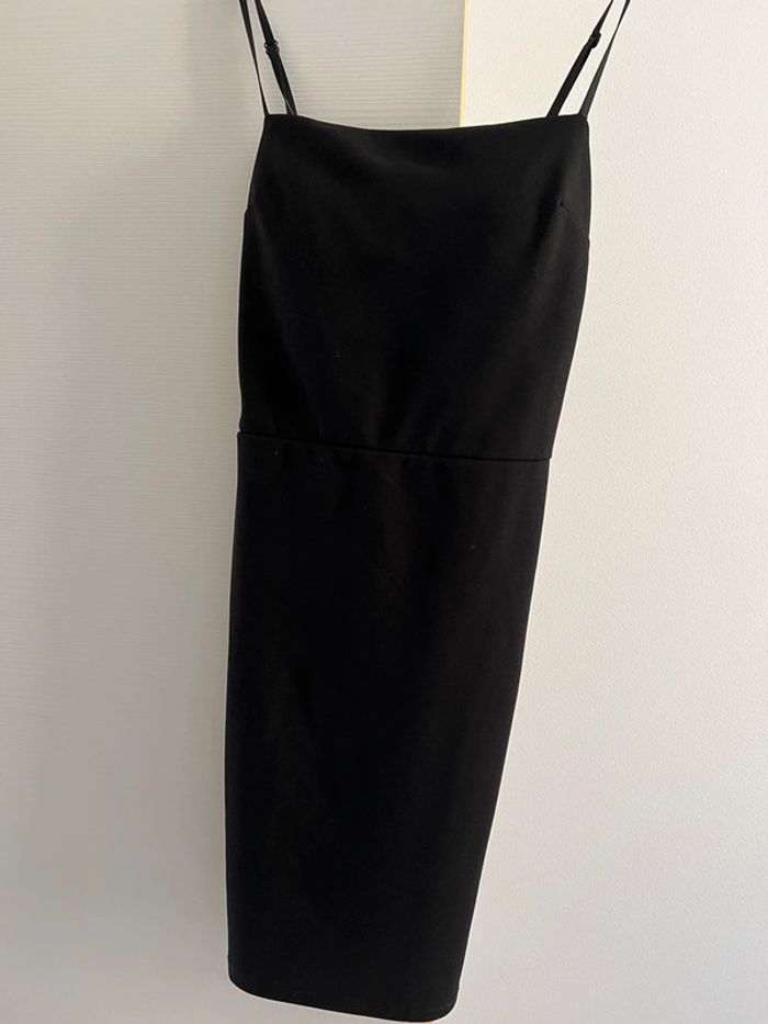 Robe moulante noir - photo numéro 2