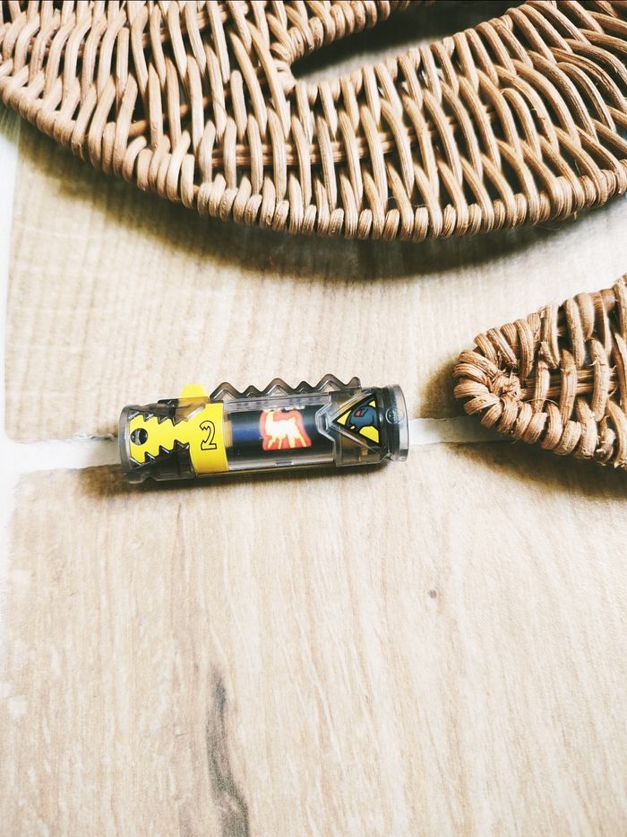 🦕 Power rangers dino charge Energem-dino chargeur n°2 jaune Parasaurolophus