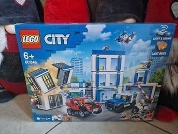 lego city 60246 le commissariat de police