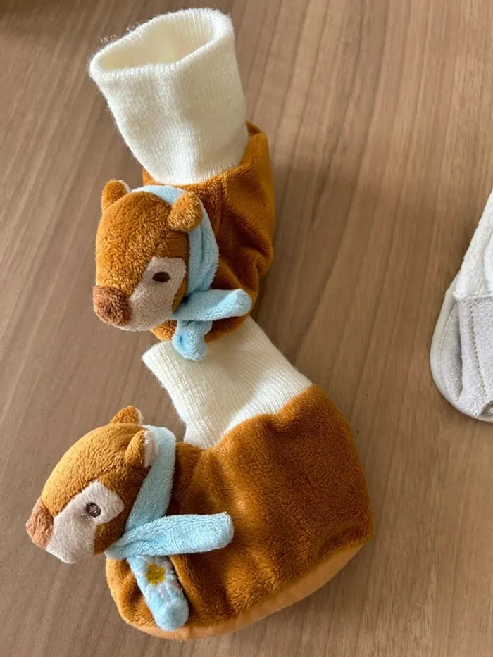 Très gros lot de 5 paires de chaussons / pantoufles bébé - photo numéro 6