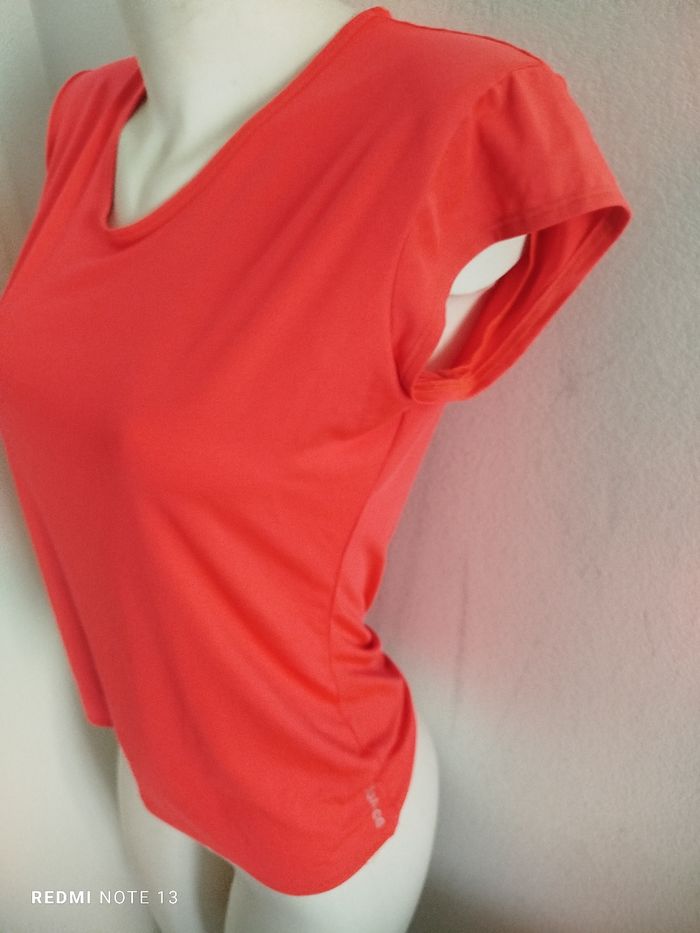 #kytie40femme. Tee-shirt manches courtes taille 40 - photo numéro 3