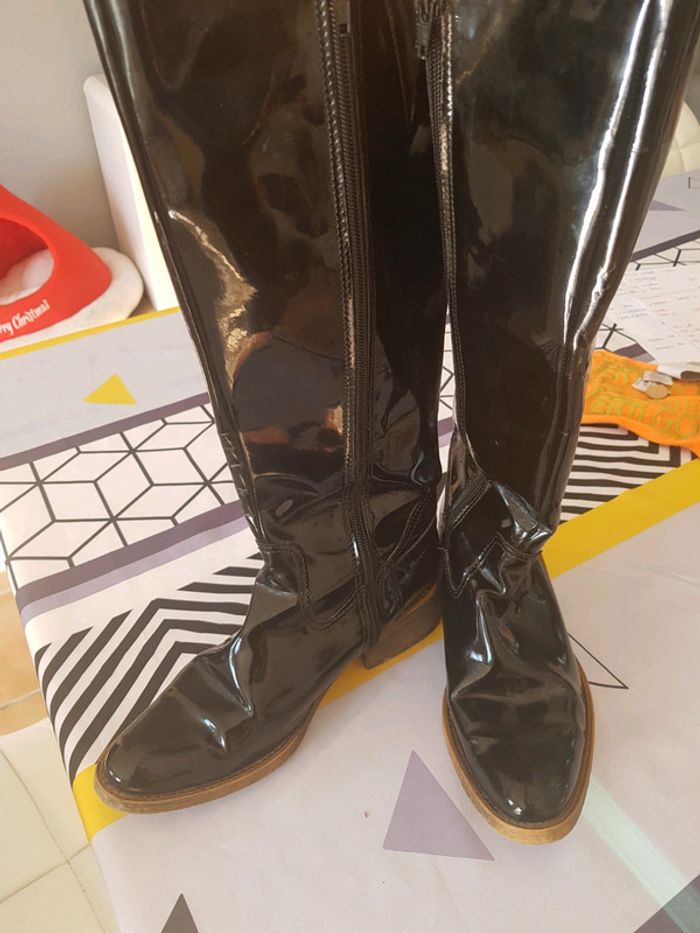 Bottes vernies - photo numéro 2