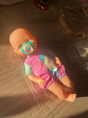 Poupon avec tétine d’humeur