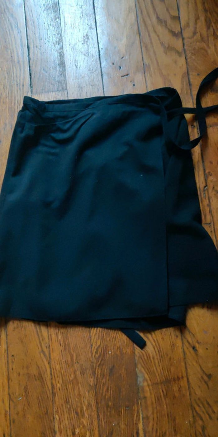 Jupe portefeuille noir taille 38 - photo numéro 2