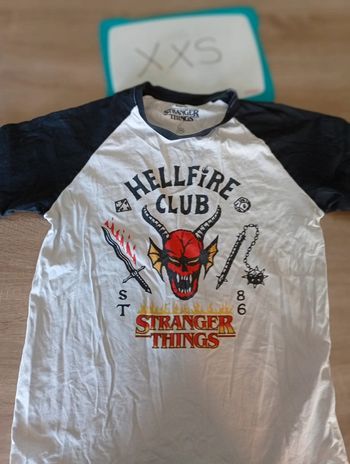 T shirt stranger things