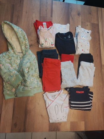 Lot de vêtements fille