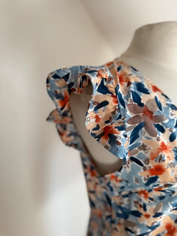 Superbe Blouse fleurie fluide neuve akoz 40 L - photo numéro 2