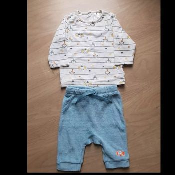 Joli petit ensemble 3 mois comme neuf