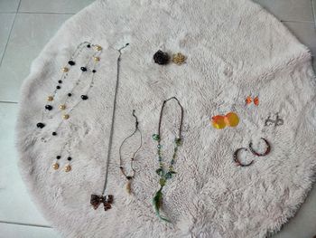 Lot de bijoux fantaisie 