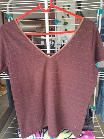 T shirt a rayures doré 