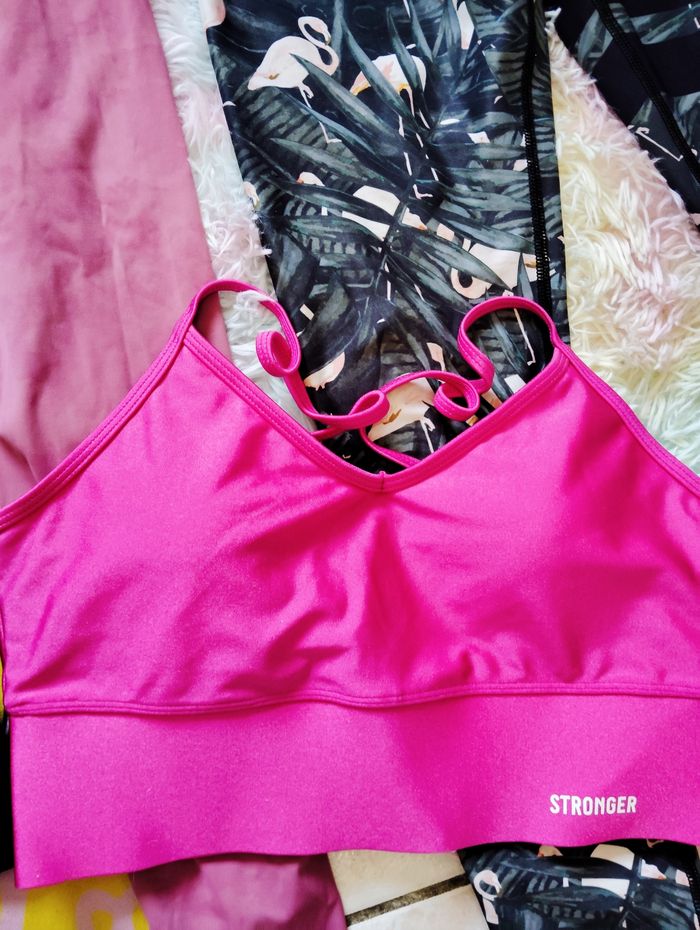 Lot Stronger & Lilo warrior leggings et brassieres - photo numéro 5