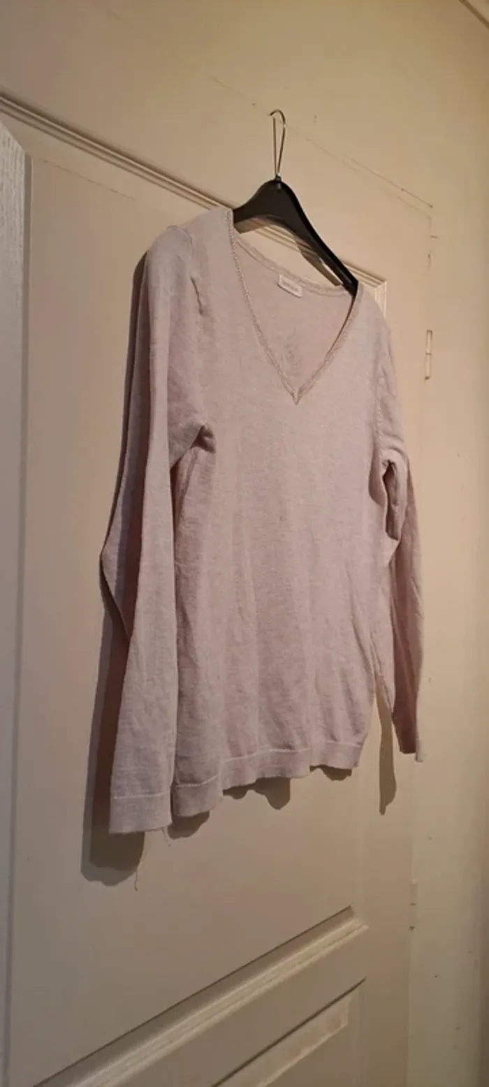 Pull rose clair manches longues - Marque Cache Cache - Taille 38 - Très bon état. - photo numéro 3