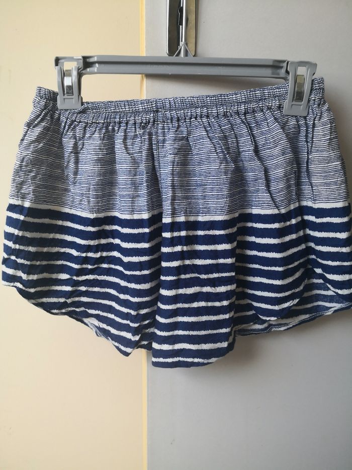 Short bleu rayé - photo numéro 2
