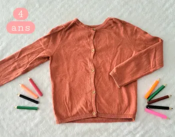 Gilet couleur rouille 4ans