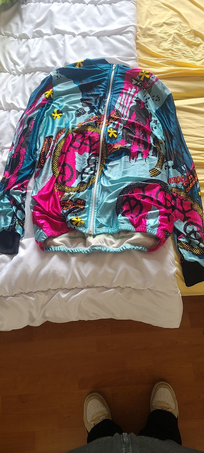 Tenu de cycliste taille 6 - photo numéro 3