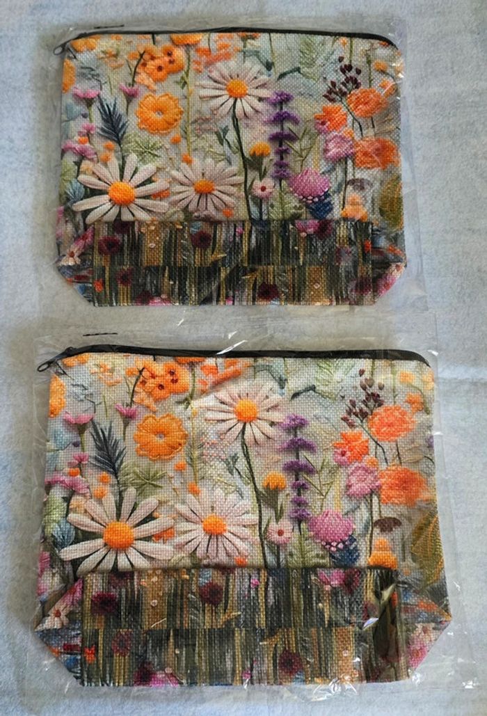 2 Petites trousses fleurs