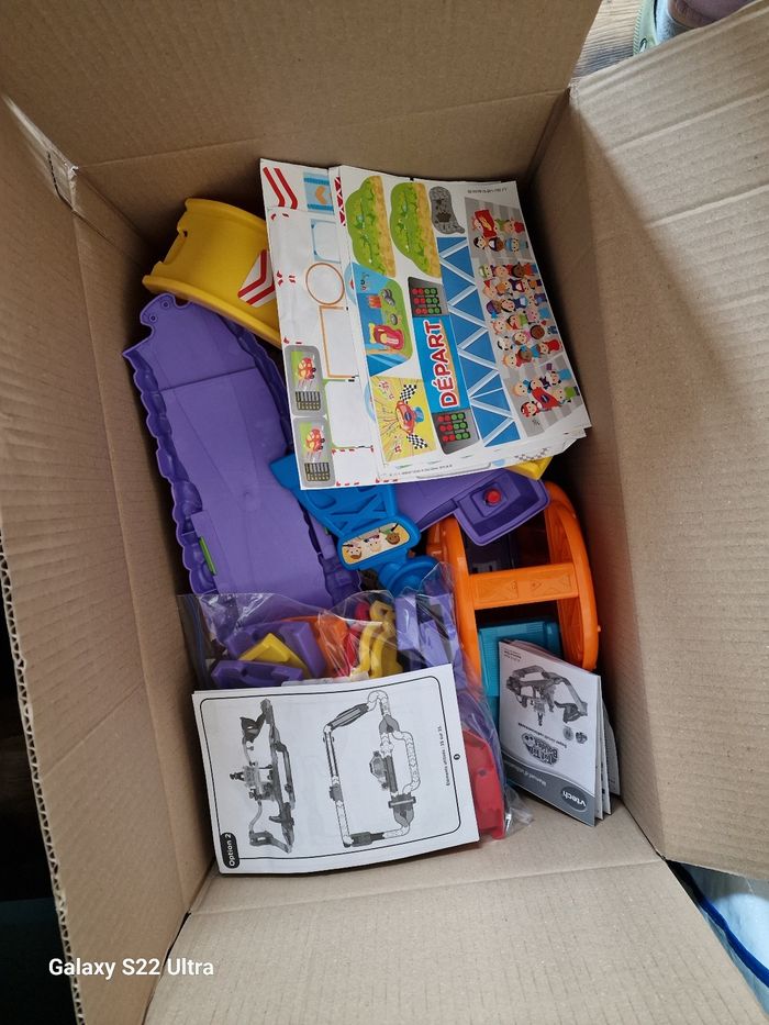 Circuit télécommandé Tut Tut Bolide - VTech - photo numéro 3