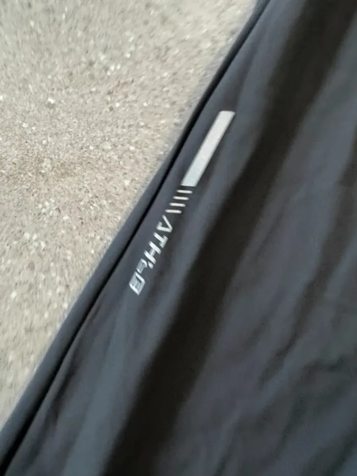 Jogging gris taille M, neuf sans étiquette, - photo numéro 2