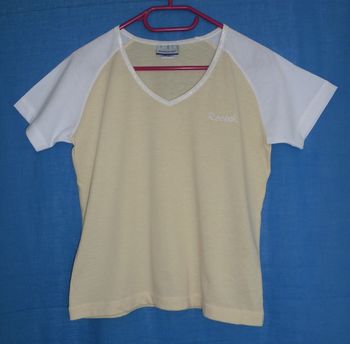 T-shirt jaune et blanc. Reebok. Taille 40