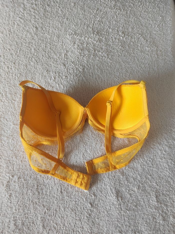 Soutien-gorge Jaune – Taille 85B – Neuf sans étiquette - photo numéro 4