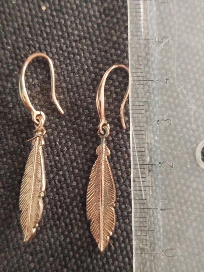 Boucles d'oreille dorées neuves - photo numéro 2