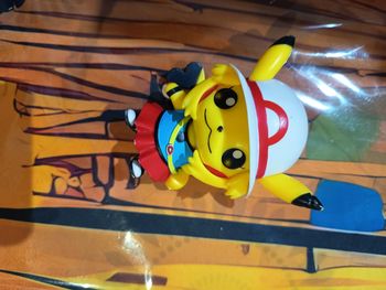 Figurine pops
