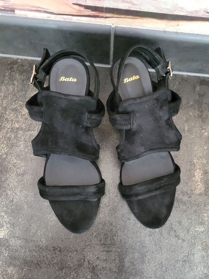 Sandales cuir bata 37 - photo numéro 2