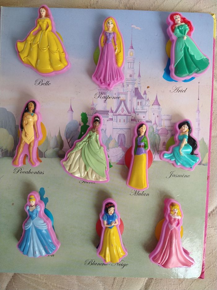 Livre Princesses Disney - photo numéro 2