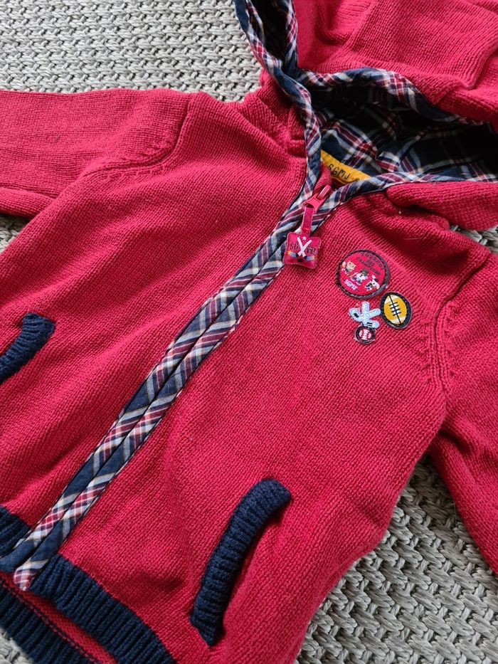 Gilet à capuche rouge garçon - 12 mois - photo numéro 2