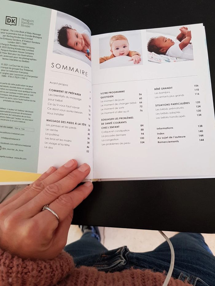 Le petit guide du massage pour bébé Jo Kellett - photo numéro 3