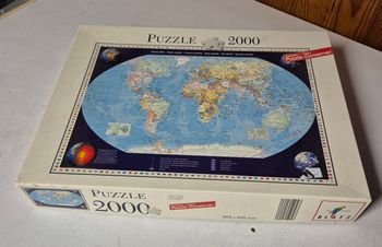 BLATZ puzzle carte du monde 2000 pieces