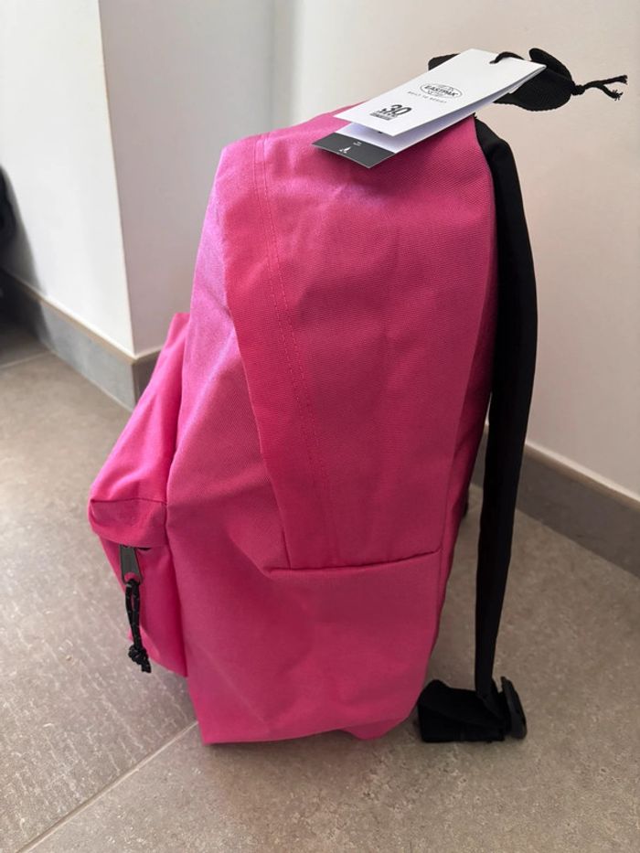 Sac à dos Eastpak Neuf 24 litres Rose - photo numéro 2