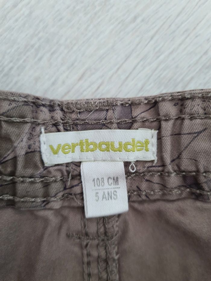 Shory Vertbaudet taille 5 ans Motif fleurs tropicales kaki - photo numéro 2