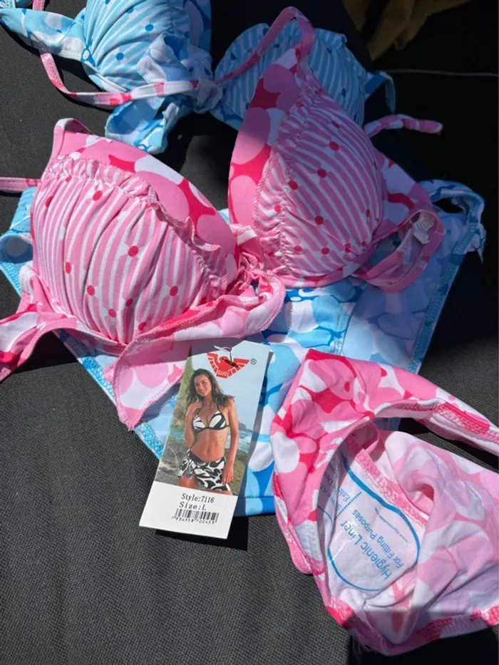 Neuf lot de 2 maillots de bain 2 pièces + paréos taille L - photo numéro 4