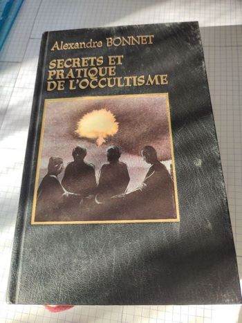 Livre les secrets de l occultisme