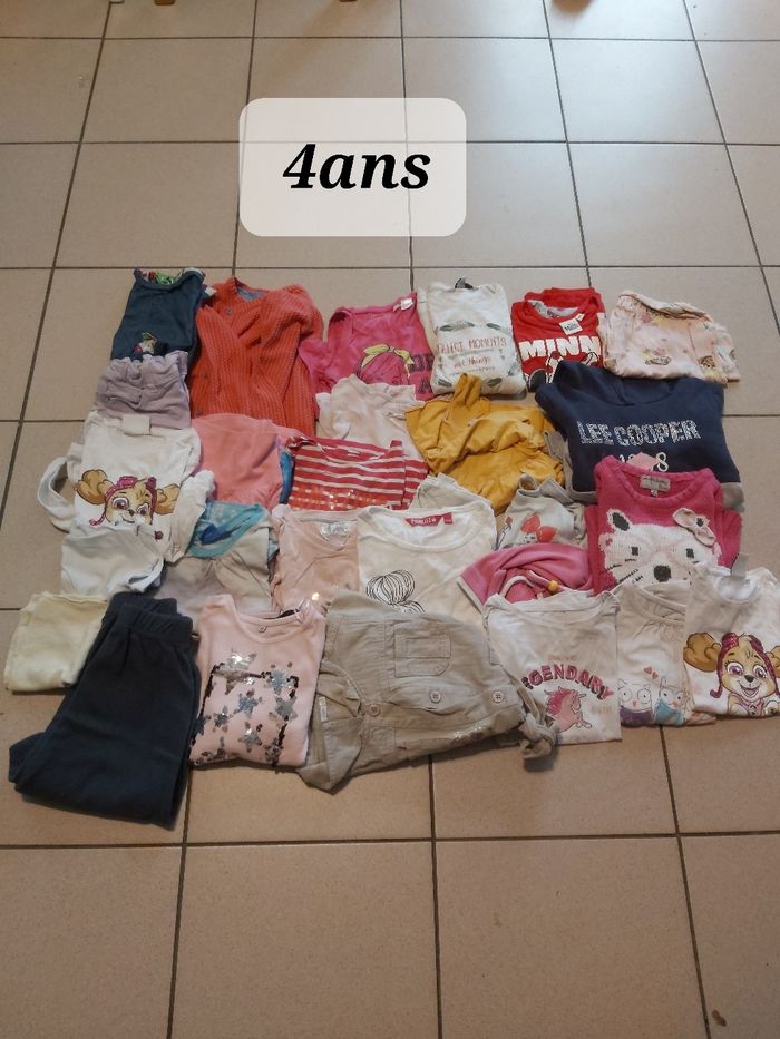 Lot de vêtements