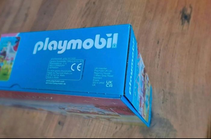 Boîte NEUVE Playmobil numéro 71726 avec calèche, prince, princesse et école d'équitation. - photo numéro 5