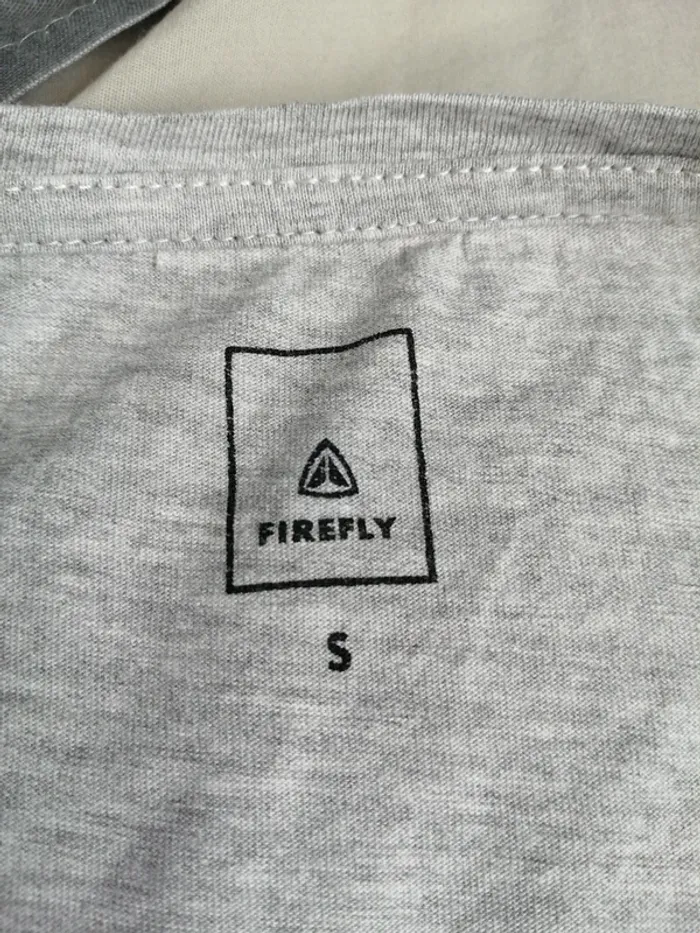 Tee shirt gris imprimé portrait femme avec fond abstrait / firefly / (S) - photo numéro 2
